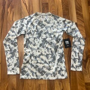 NWT Outdoor Research Womens Alpine Onset Crew Snow Camo Long Sleeve Size XS